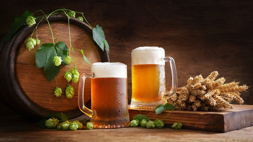 Craft Beer and Seasons: A Guide to Choosing the Perfect Brew for Every Time of Year